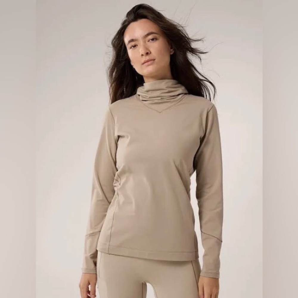 Arc’teryx Rho Hoody Long Sleeve Top Beige Size XS
